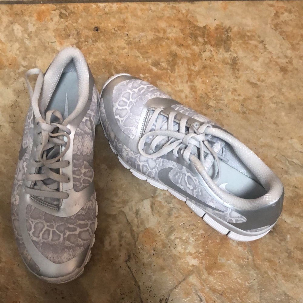 Nike Free 5.0 Snake Pattern Size 7.5 - Picture 3 of 5